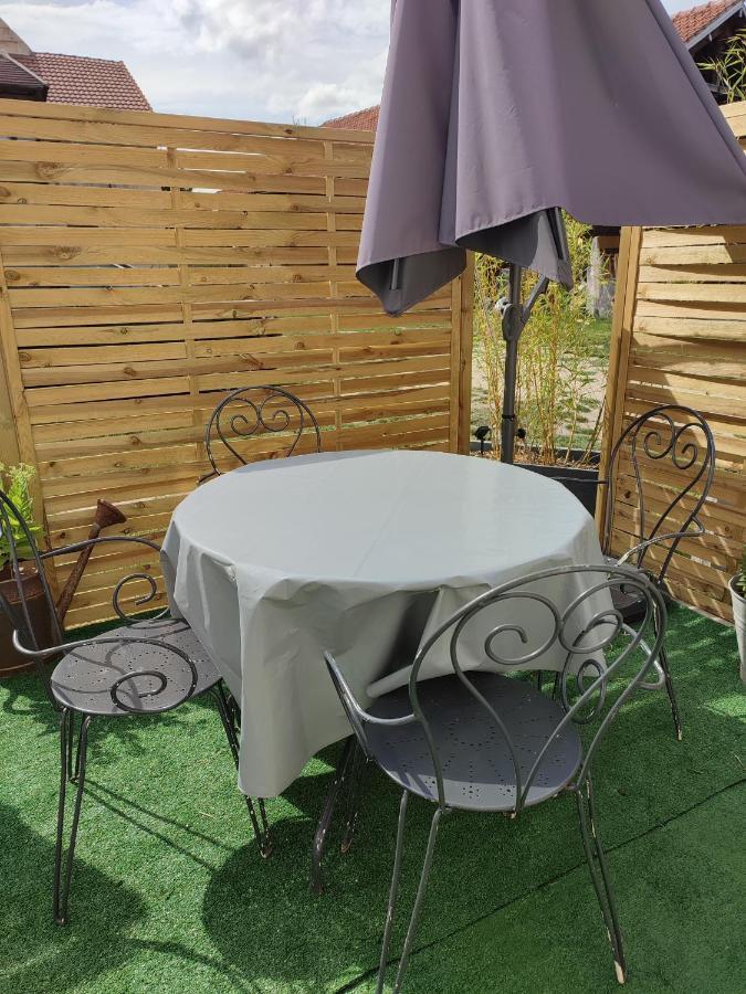 Maison De Campagne Avec Grand Parking Prive -Calme Et Serenite Chevincourt Eksteriør billede